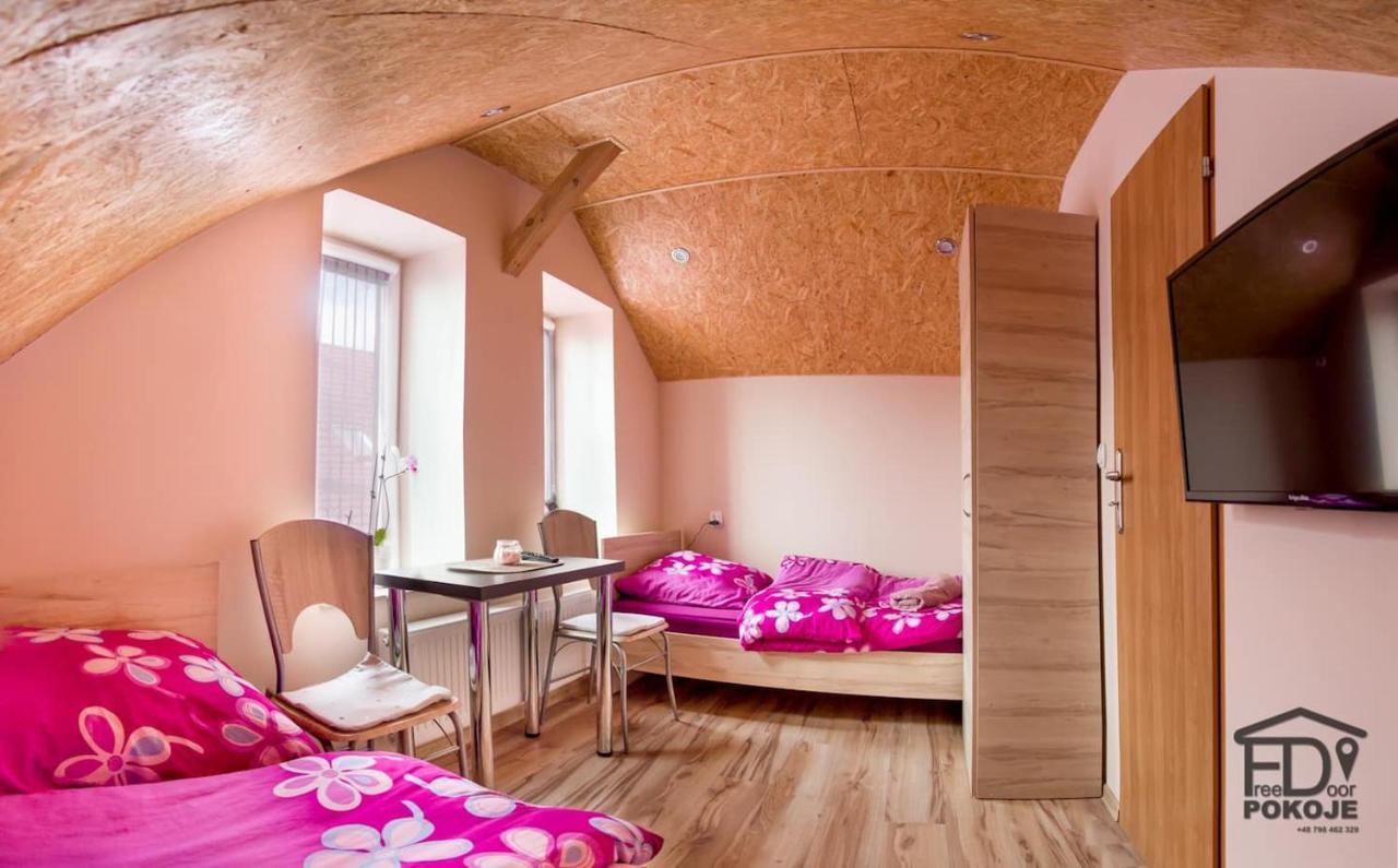 Pokoje Freedoor Lugniany Екстер'єр фото