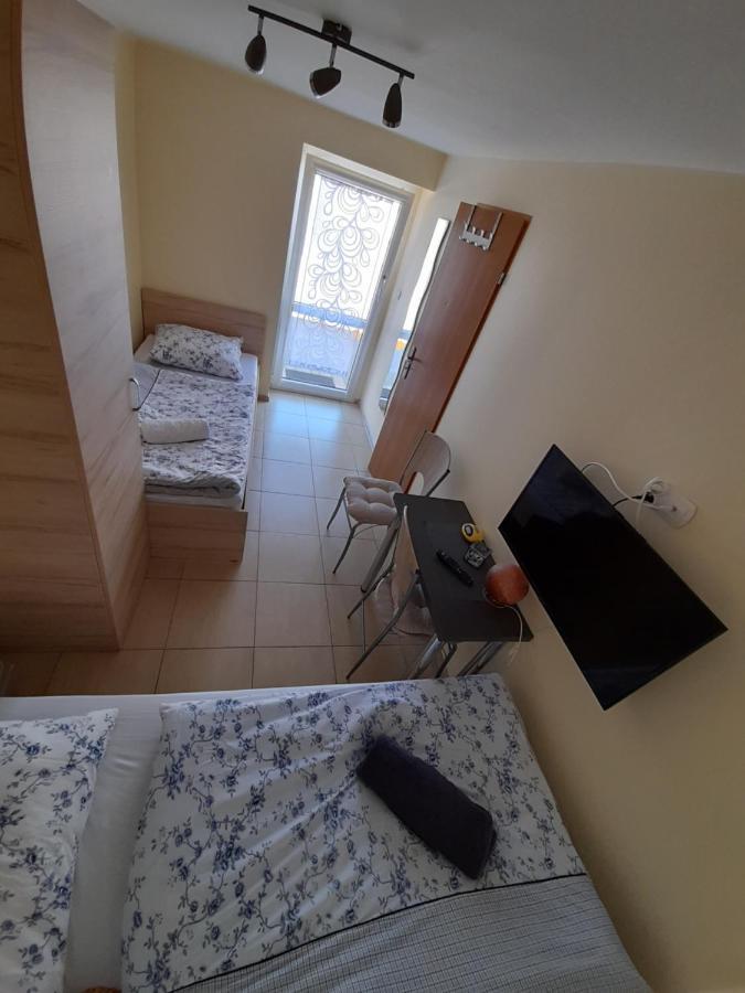 Pokoje Freedoor Lugniany Екстер'єр фото